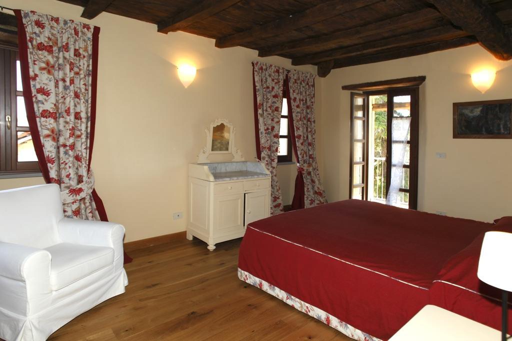 Castello Di Grillano Guest House Ovada Luaran gambar