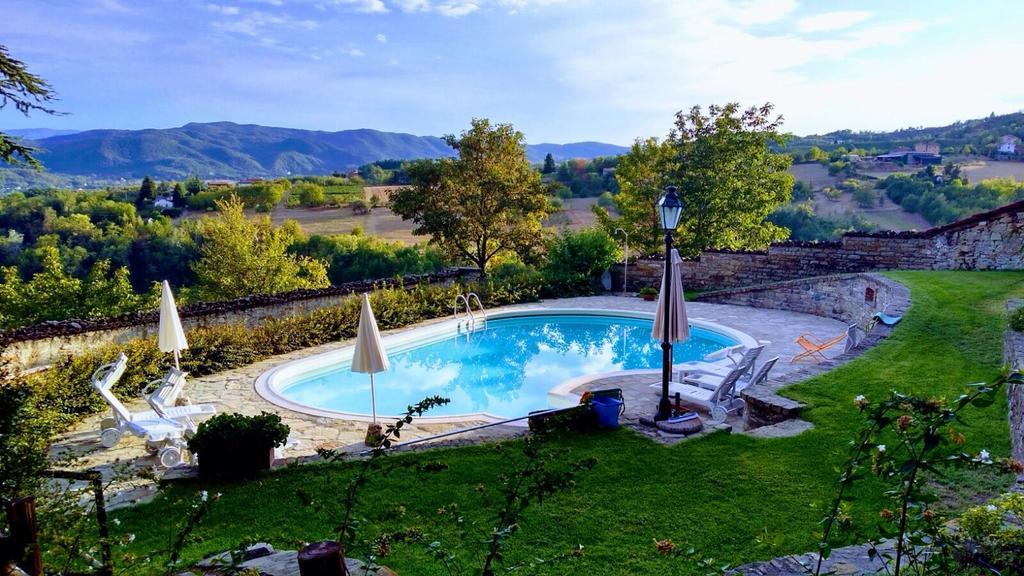 Castello Di Grillano Guest House Ovada Luaran gambar